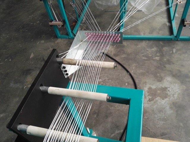 Экструзионная линия для производства композитных лент из полиэфирной пряжи